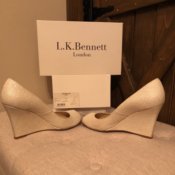 Princess Kate loves LK Bennett Wedges! - Picture 3 of 6
